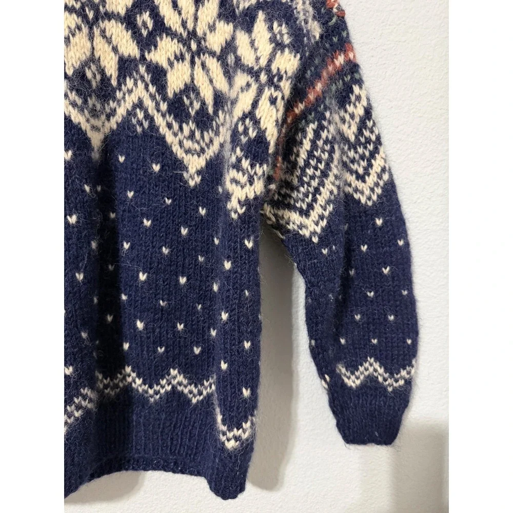 Vintage 80s Alpaca Imports Men's Sweater M Wool Hand Knit Fair Isle Snowflake